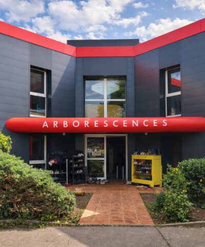 Façade de l'école HPI Arborescences Toulouse